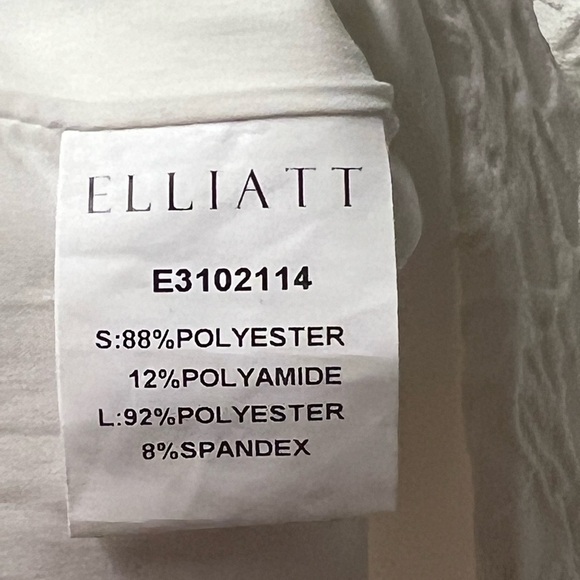 Elliatt Feminise White Puff Sleeve‎ Textured Mini Dress Size Medium - Picture 8 of 16